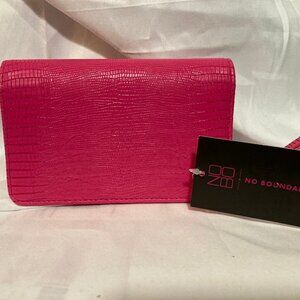 NWT No Boundaries Women's Bexley Pink Wallet with Gold Hardware